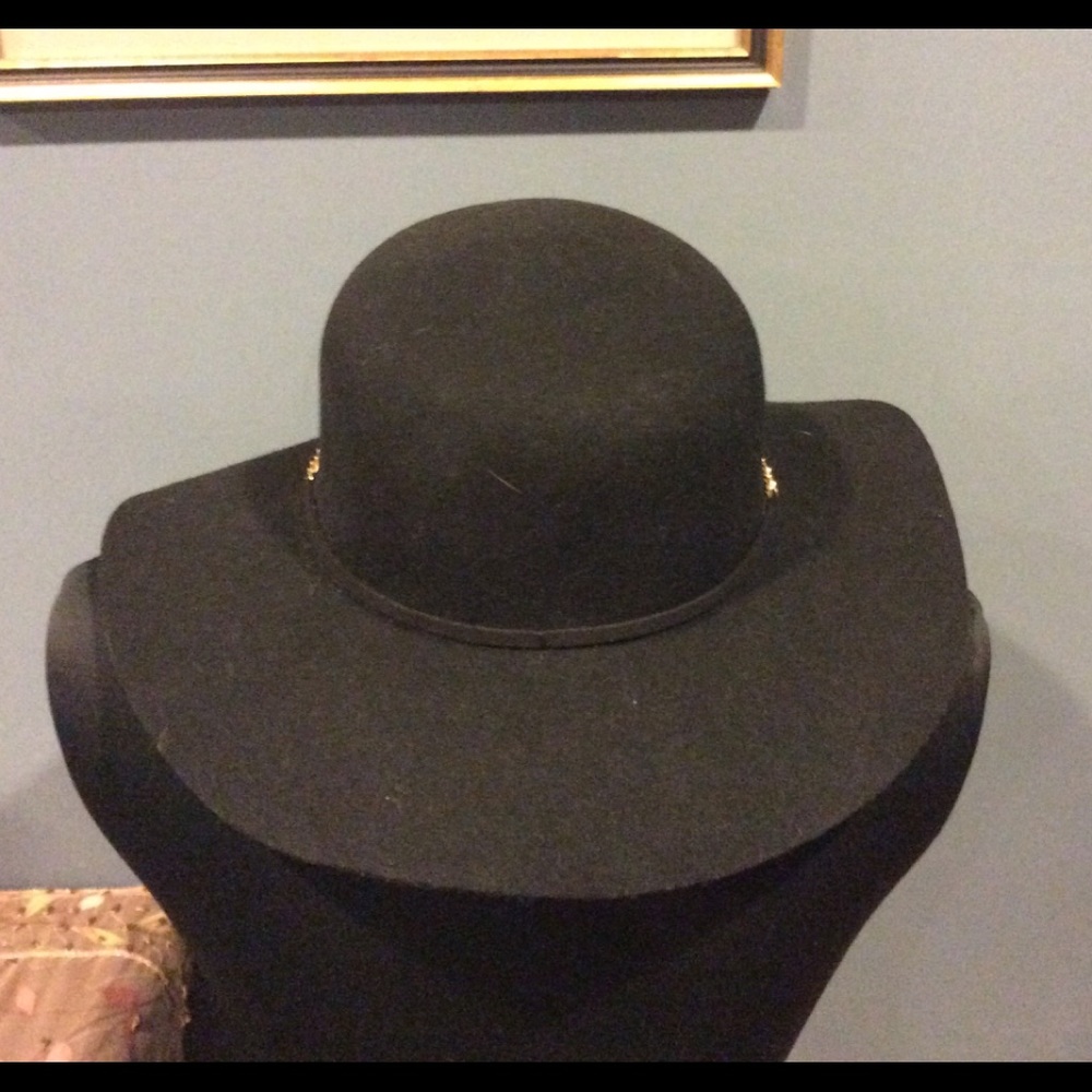Last one! Saks 5th Avenue Fedora Hat (Black) - Picture 5 of 7